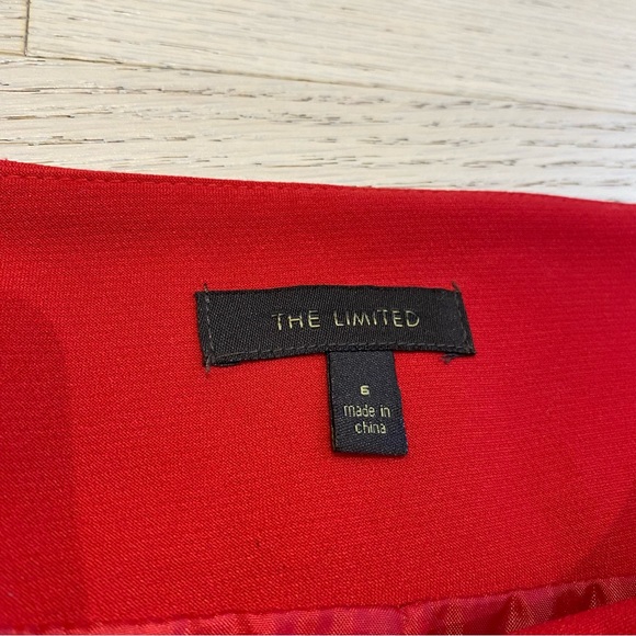 The Limited Red Mini Skirt, Fully Lined, Zipper Closure, Women's US 6 - Picture 6 of 10